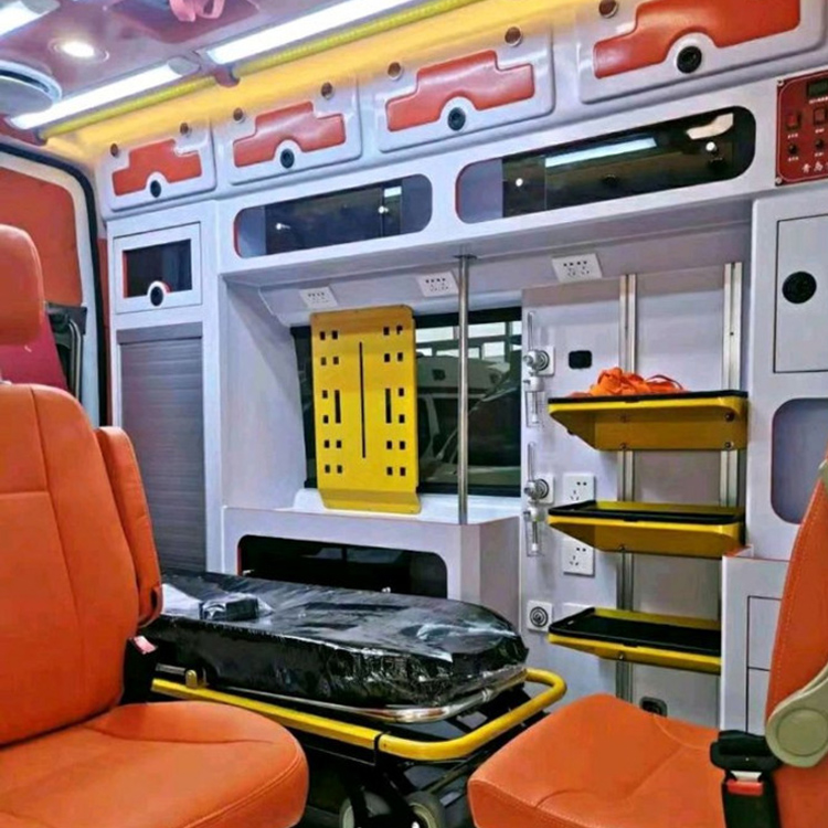 吉林长途救护车护送病人租赁价格